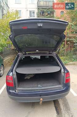 Универсал Audi A6 2001 в 