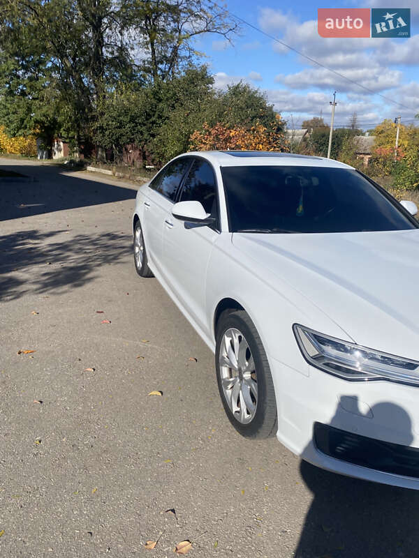 Седан Audi A6 2015 в Знам'янці