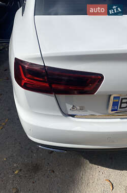Седан Audi A6 2015 в 