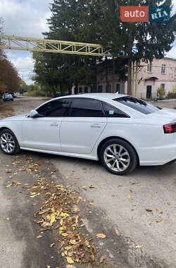 Седан Audi A6 2015 в 