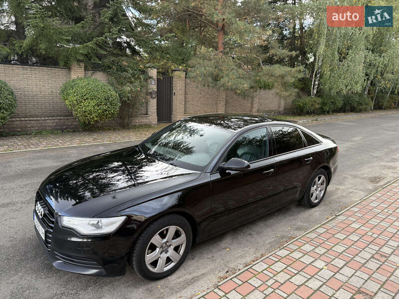 Седан Audi A6 2012 в Киеве