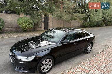 Седан Audi A6 2012 в 