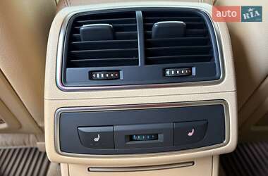 Седан Audi A6 2013 в 