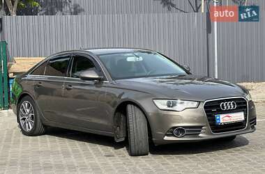 Седан Audi A6 2013 в 