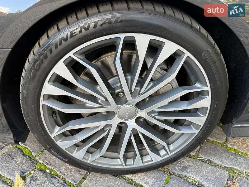 Седан Audi A6 2016 в Киеве