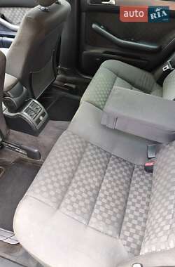 Универсал Audi A6 2004 в 