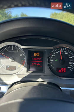 Седан Audi A6 2004 в 