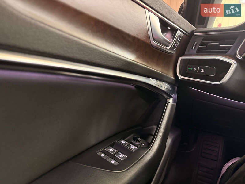 Седан Audi A6 2019 в Львове