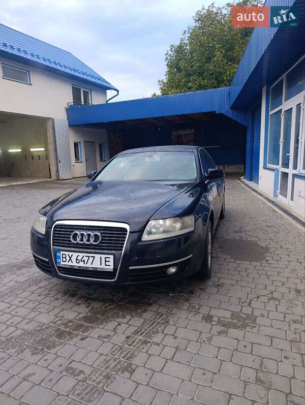 Седан Audi A6 2004 в Кременце