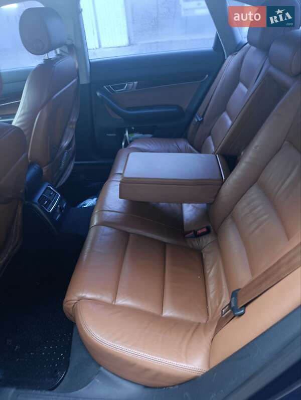 Седан Audi A6 2004 в Кременце