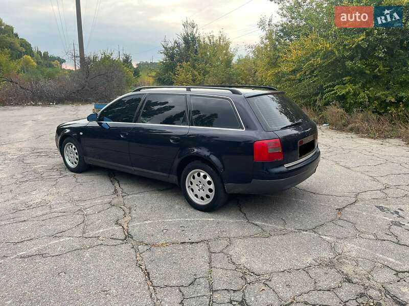 Универсал Audi A6 2000 в Умани