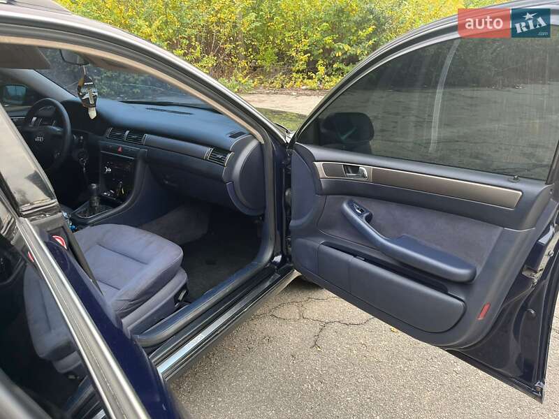 Универсал Audi A6 2000 в Умани