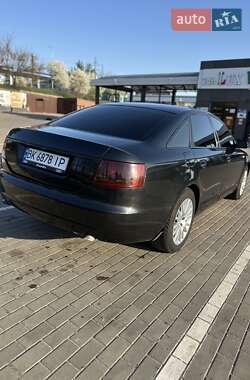 Седан Audi A6 2004 в 