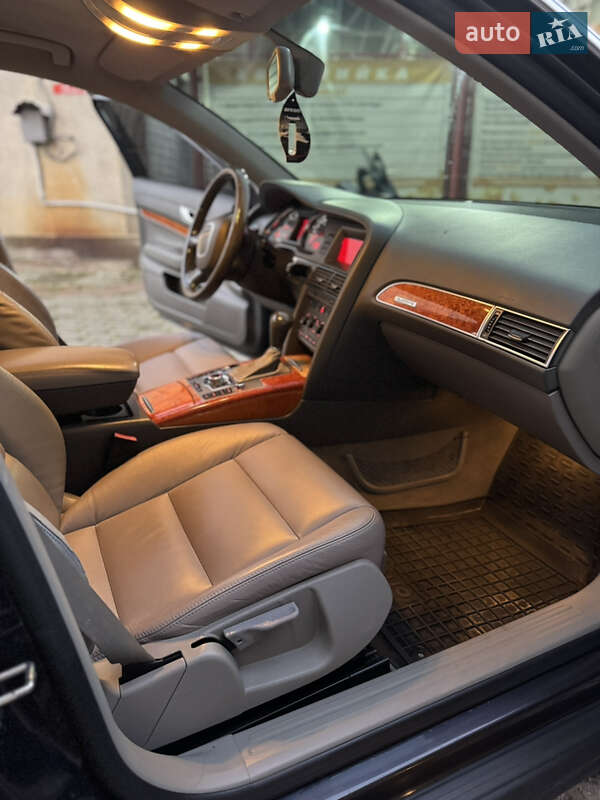 Седан Audi A6 2004 в Чернівцях
