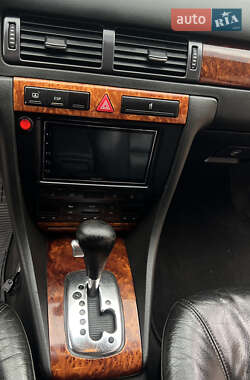 Седан Audi A6 2002 в 