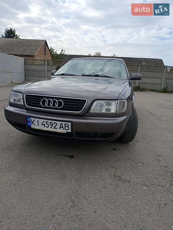 Седан Audi A6 1996 в Жашківу