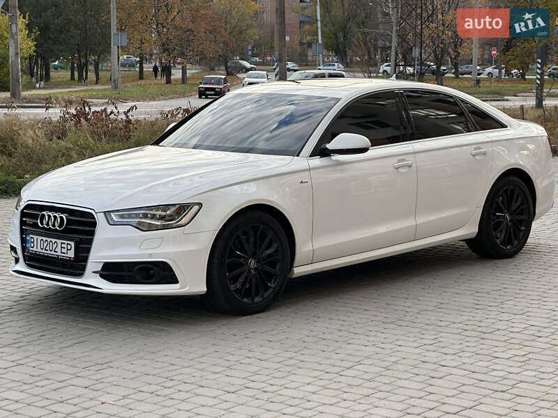 Седан Audi A6 2014 в Полтаве