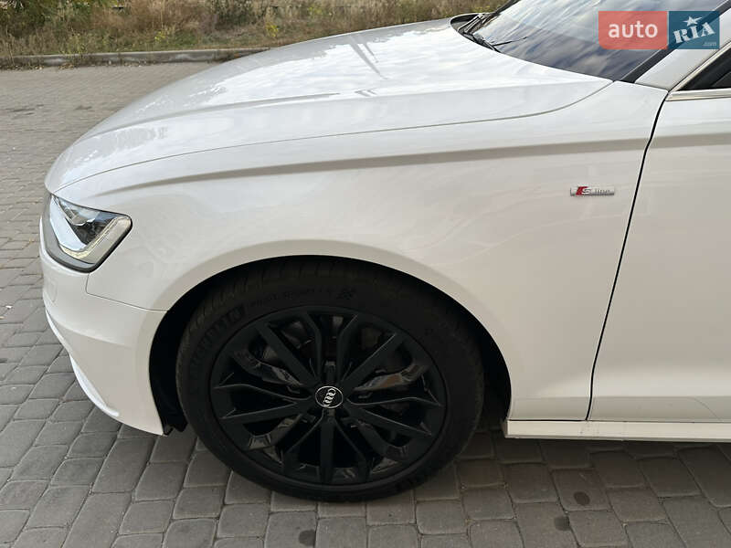 Седан Audi A6 2014 в Полтаве