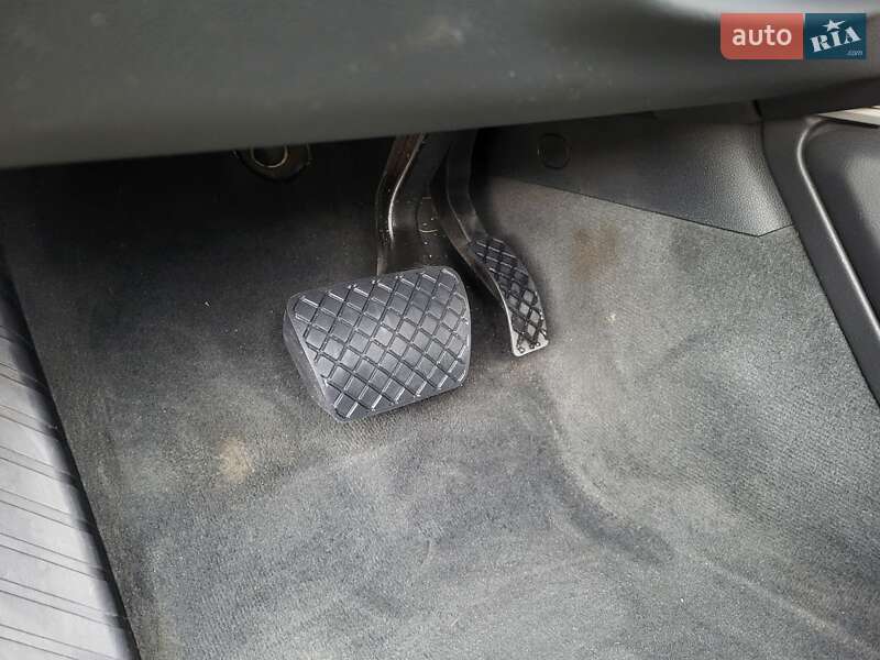 Седан Audi A6 2014 в Киеве