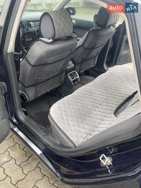 Седан Audi A6 1998 в Сарнах