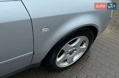 Седан Audi A6 1998 в 