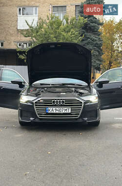 Седан Audi A6 2022 в 