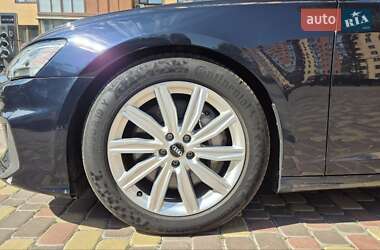 Седан Audi A6 2019 в 