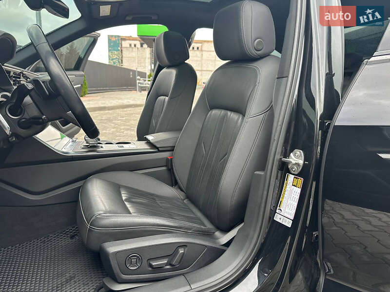 Седан Audi A6 2019 в Дніпрі