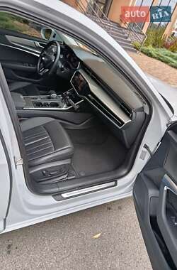 Седан Audi A6 2021 в 