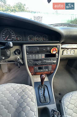 Универсал Audi A6 1996 в  фото 4 Универсал Audi A6 1996 в