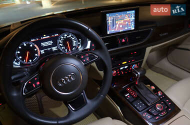Седан Audi A6 2015 в 