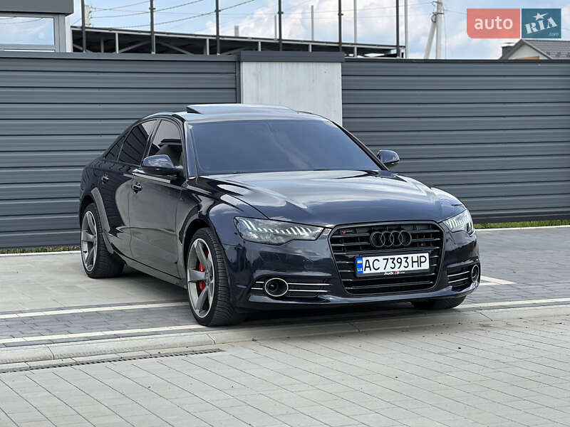 Седан Audi A6 2013 в 