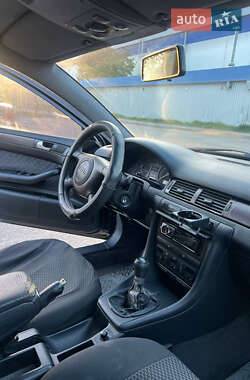 Седан Audi A6 1999 в 