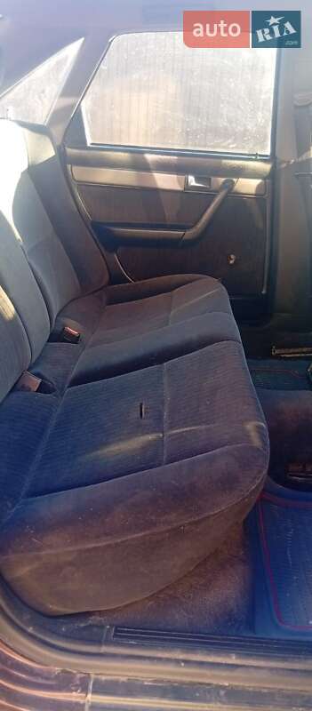 Седан Audi A6 1995 в Черновцах