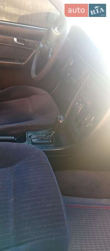 Седан Audi A6 1995 в Черновцах