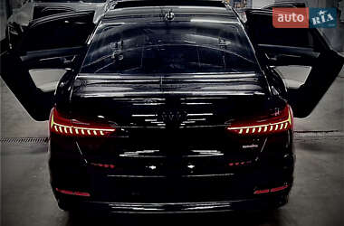Седан Audi A6 2023 в Киеве