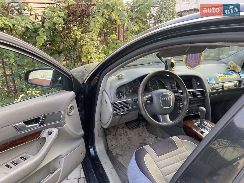 Седан Audi A6 2004 в Дубні