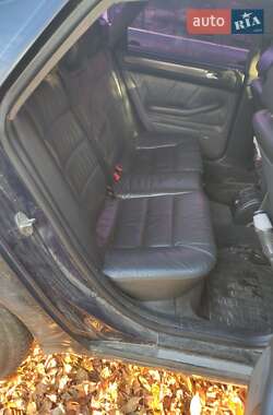 Седан Audi A6 2001 в  фото 4 Седан Audi A6 2001 в