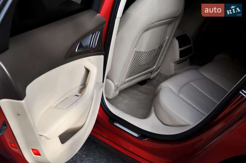 Седан Audi A6 2012 в Полтаві