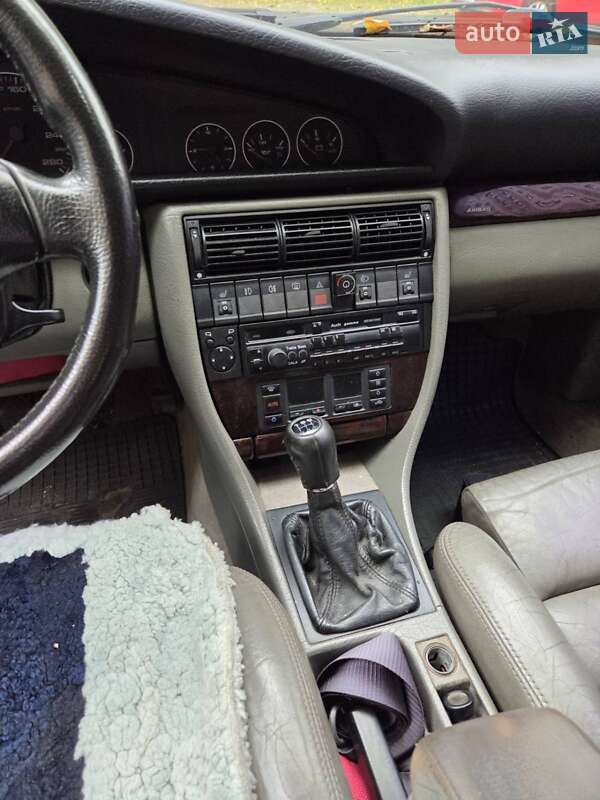 Универсал Audi A6 1996 в Львове