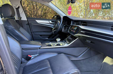 Седан Audi A6 2020 в  фото 35 Седан Audi A6 2020 в