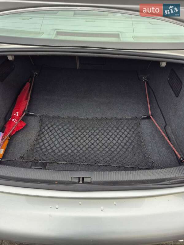 Седан Audi A6 2002 в Києві