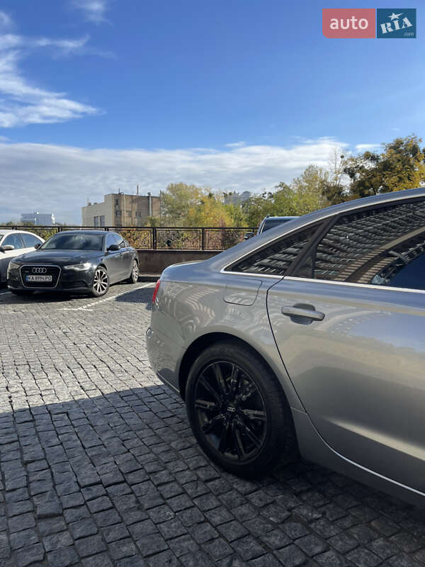 Седан Audi A6 2012 в Киеве