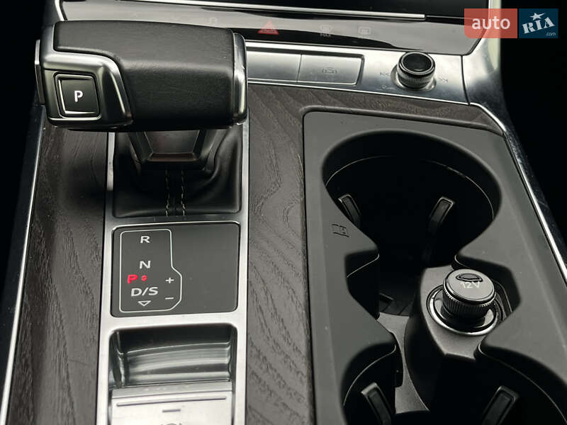 Седан Audi A6 2019 в Одессе