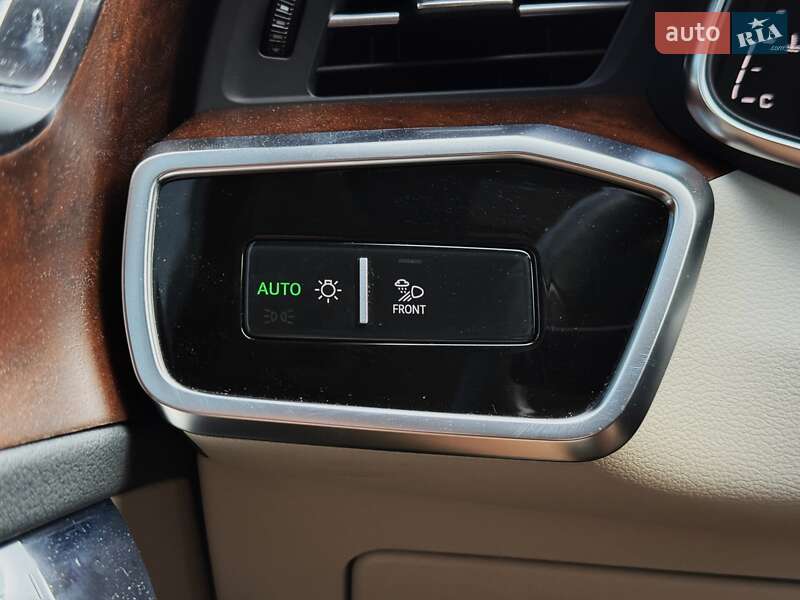 Седан Audi A6 2019 в Киеве