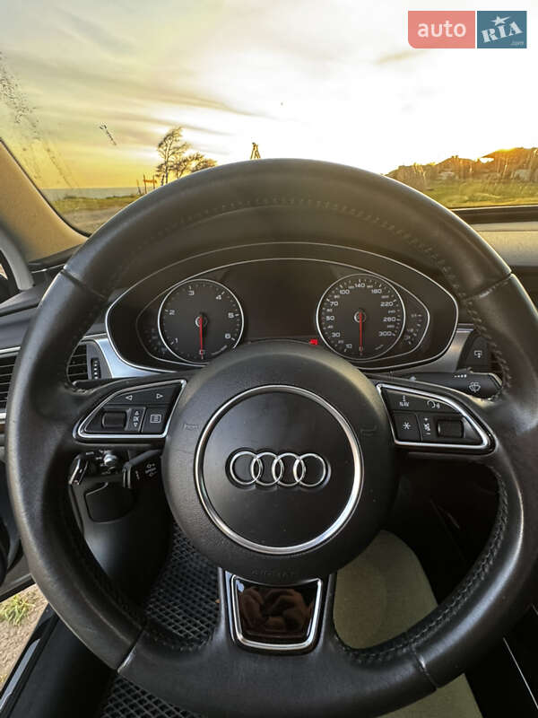 Седан Audi A6 2013 в Черноморске