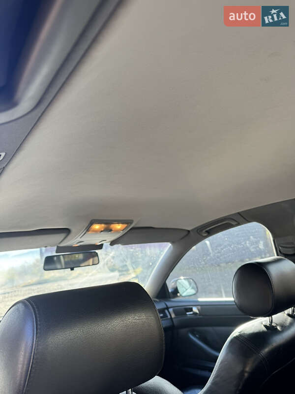 Седан Audi A6 1998 в Верховині