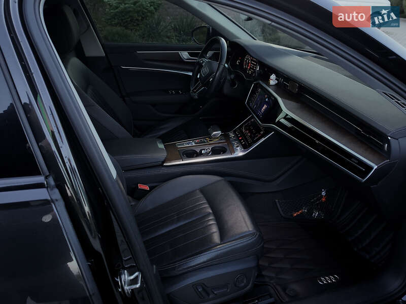 Седан Audi A6 2019 в Золочеве