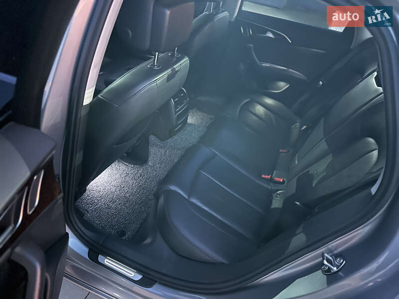 Седан Audi A6 2014 в Виноградові
