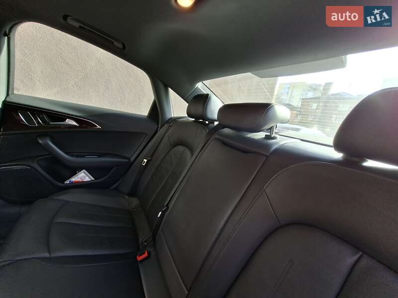 Седан Audi A6 2015 в Рівному